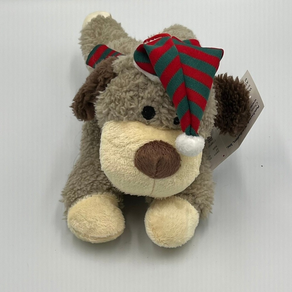 Patchwork Pet Dog Toy Unisex OS Tan NWT Christmas Squeaky Plush Hat Scarf